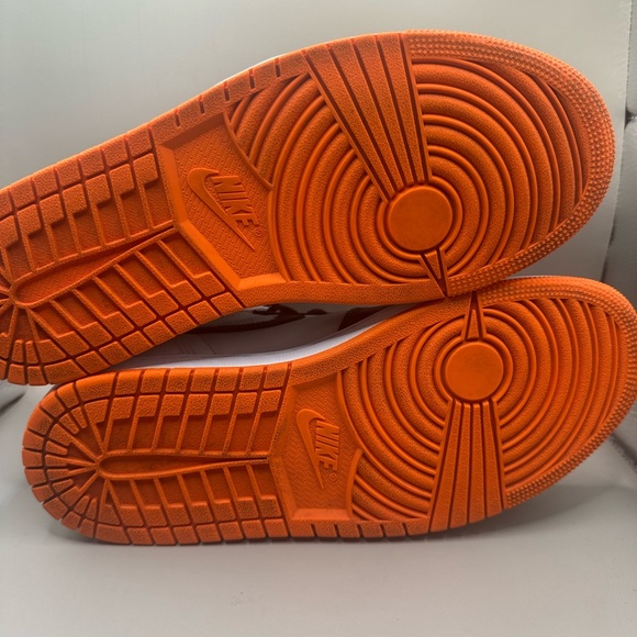 Jordan 1 Retro High “Electric Orange” size 8.5men - Picture 6 of 6